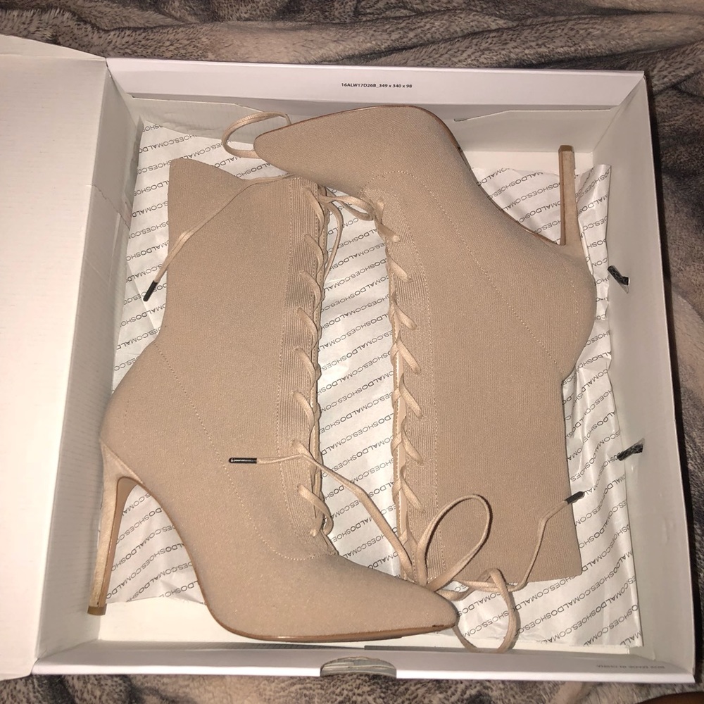 booties - Picture 7 of 8